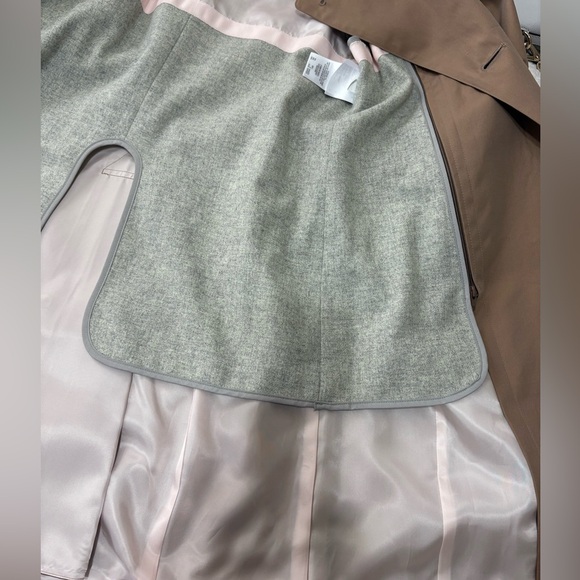 Brooks Brothers Classic Tan Trench Coat with zip-out lining, size 8P - Picture 8 of 8